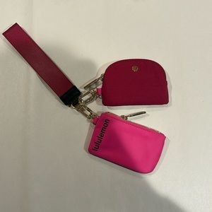 LULULEMON KEYCHAIN WALLET PINK